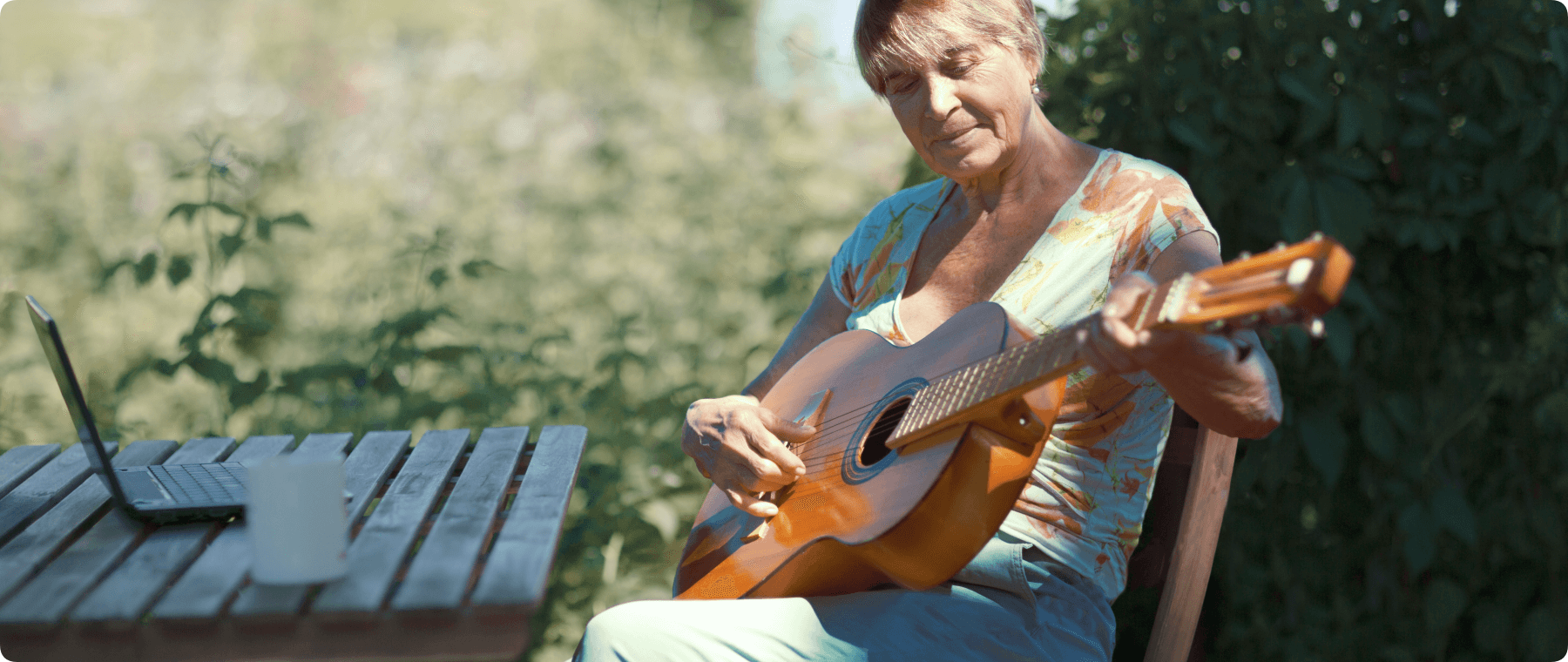 woman with guitar